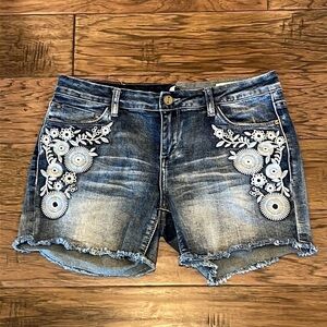 Ban-Jara Shorts Mid Rise Size 28